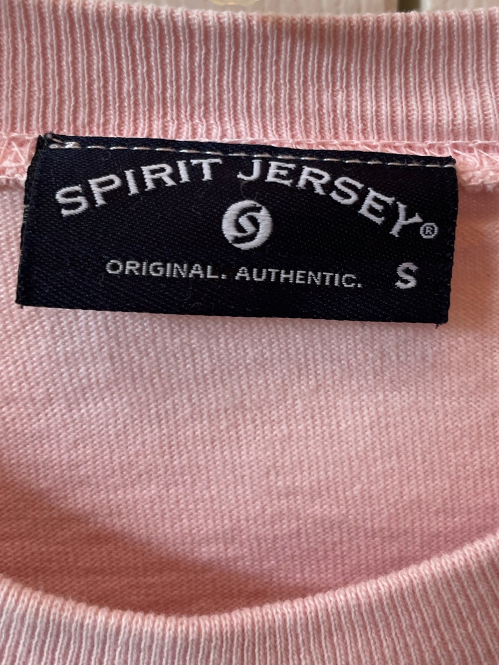 Busch Gardens Pink Cropped Long Sleeve T-Shirt - Women's - Picture 3 of 6